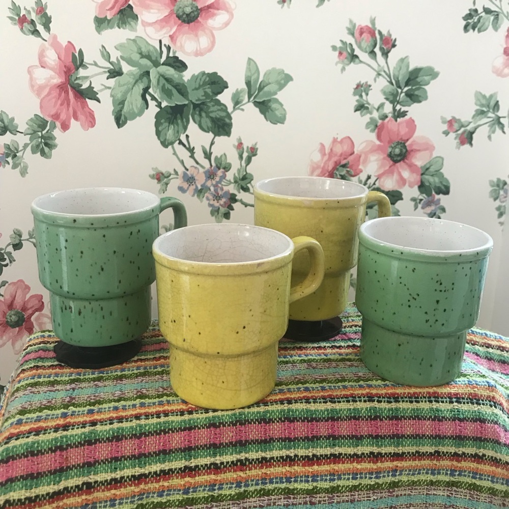 Vintage Coffee Mugs (4) - Picture 3 of 6